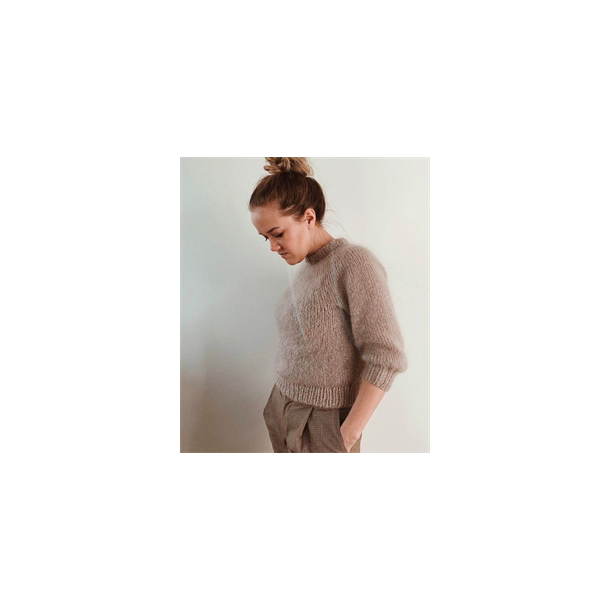 SATURDAY NIGHT SWEATER